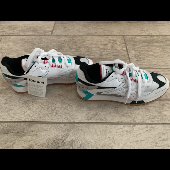 reebok aztrek footlocker